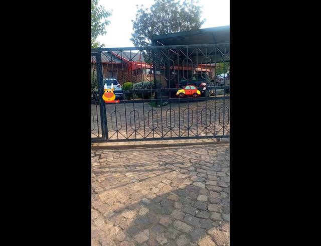 4 BEDROOM HOUSE FOR SALE IN BIRCHLEIGH NORTH